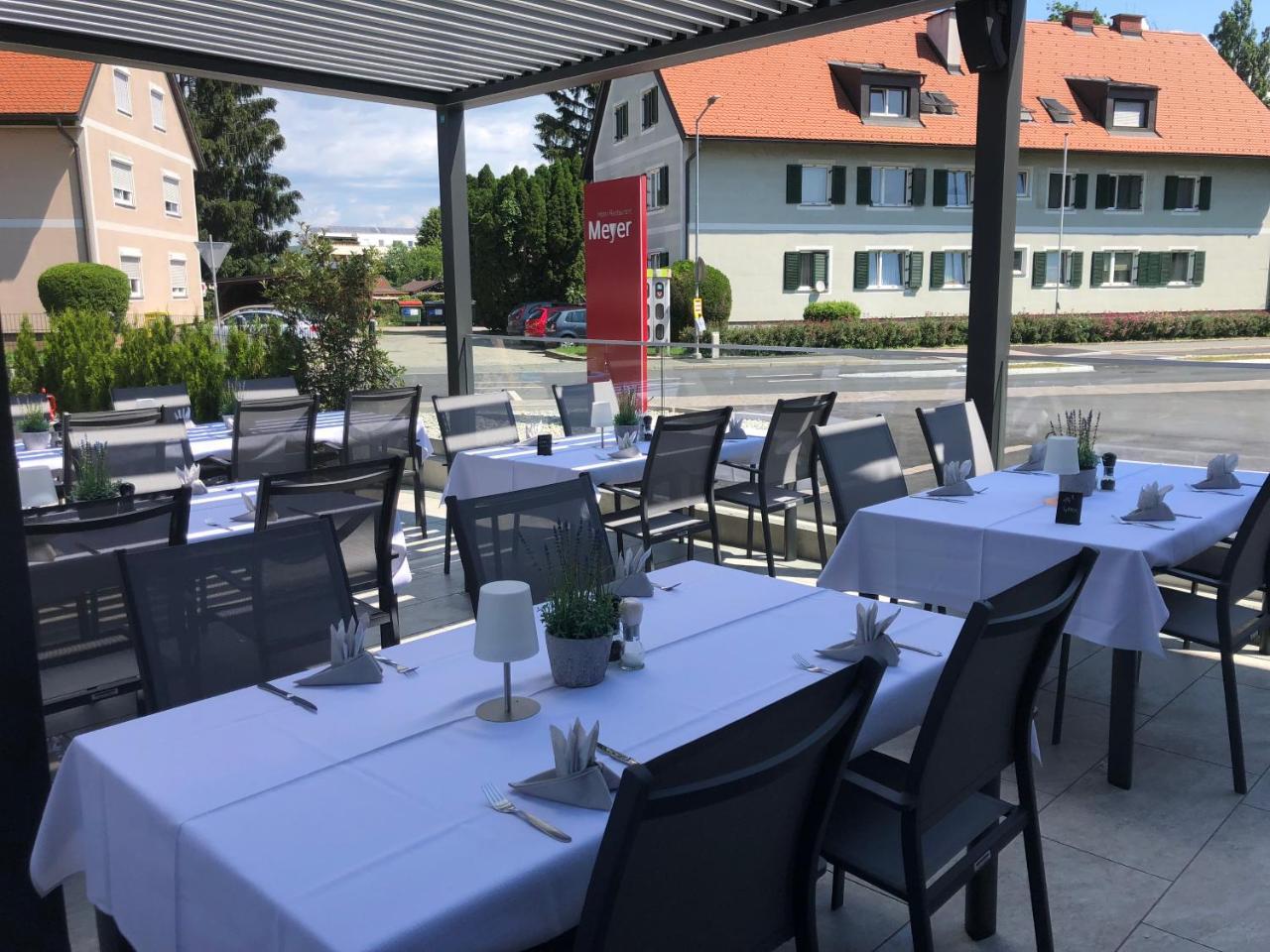 Hotel Restaurant Meyer Kalsdorf bei Graz Luaran gambar